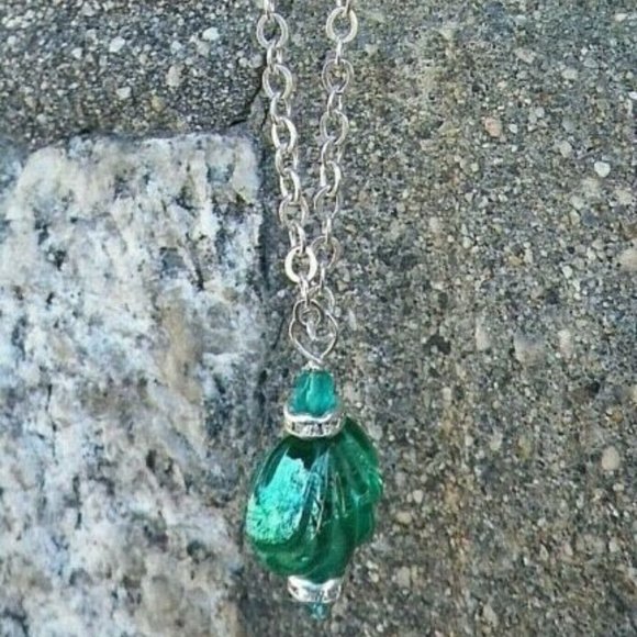 18" Sterling Silver Green Foil Lampwork Necklace - Picture 2 of 6